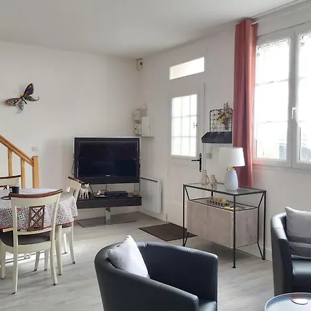 펜션 Charmante Maison De Ville Entre Port Et Front De Mer